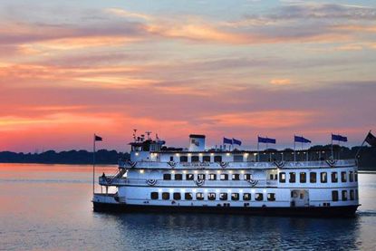 Picture of Savannah Riverboat Cruises-Saturday Night Dinner Cruise